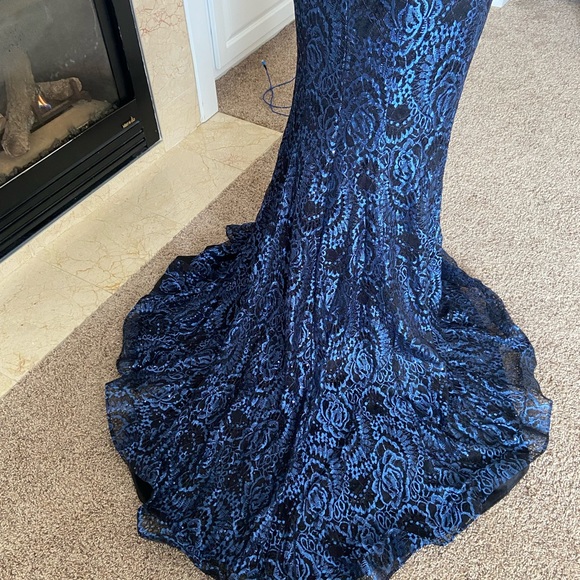 Women's V Neck Long Formal Evening Dress Size-2 - Picture 9 of 14